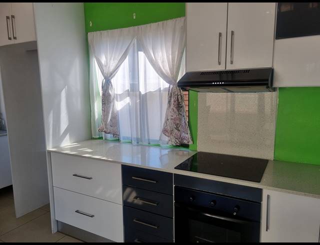 1.5 BEDROOM APARTMENT TO LET IN SOMERSET PARK